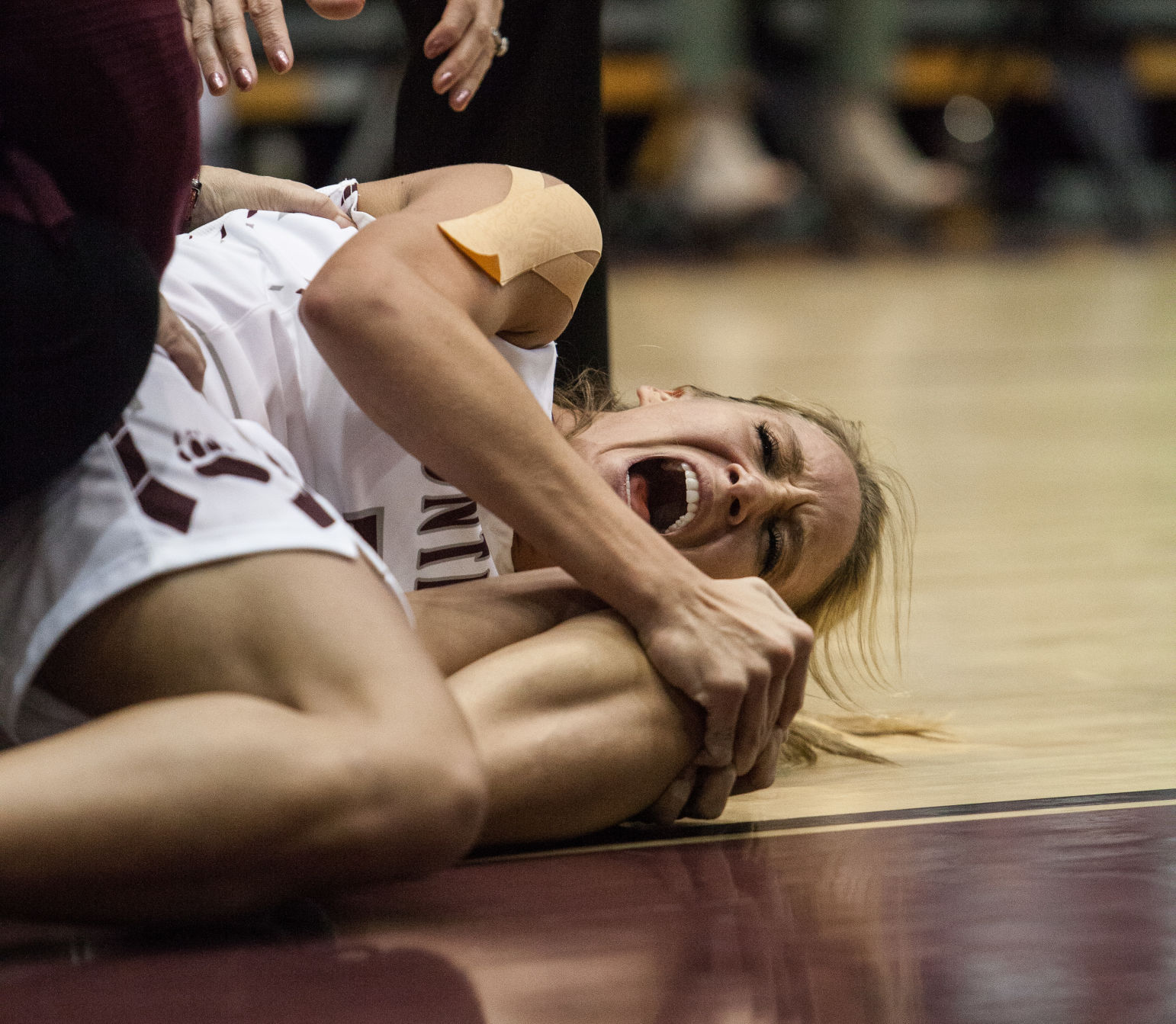 GrizVsNorthDakota04_Diggins